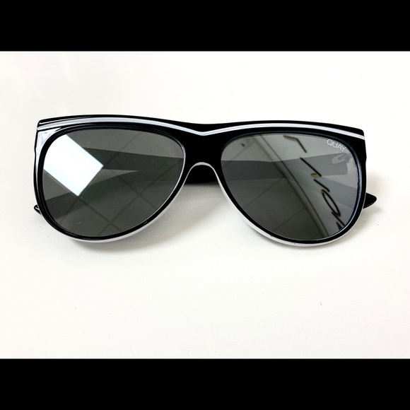 Quay Australia Hollywood sunglasses - Picture 3 of 3